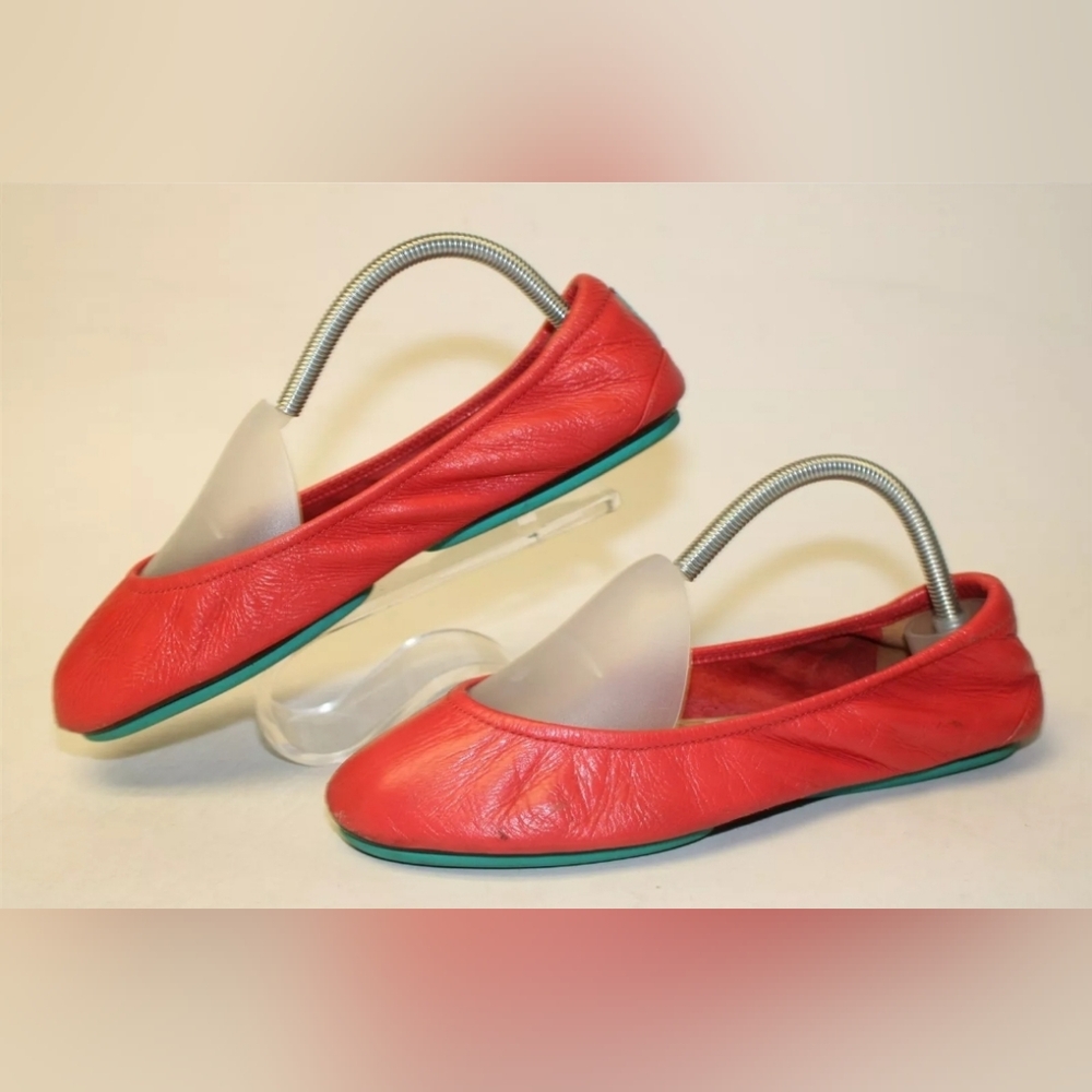 Tieks Coral Red Leather The Ballet Flat Chic Comfort Travel Shoes 9 EUC 👀 - Picture 3 of 16